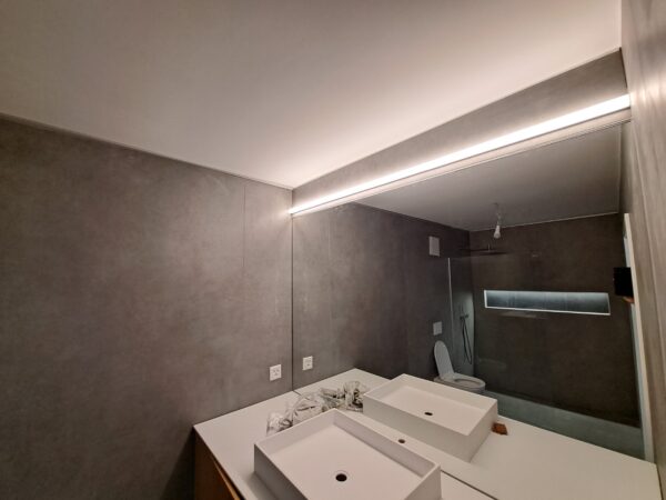Illumination des toilettes par éclairage LED